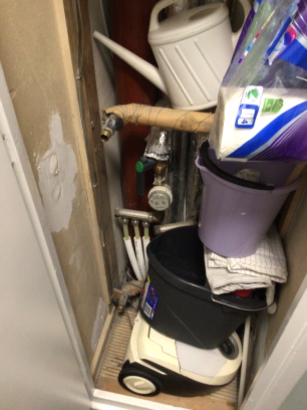 Montere en radiator på badeværelse