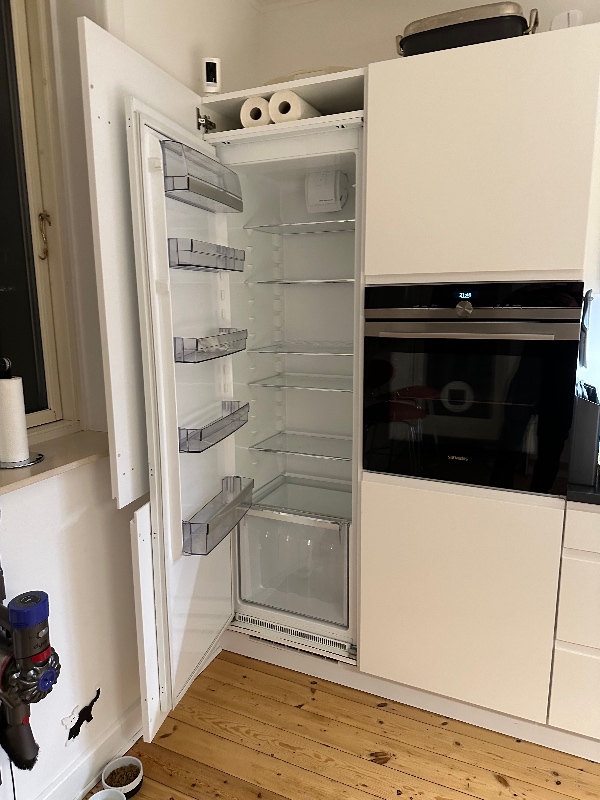 Hent hårde hvidevarer (køleskab og skabsfryser)