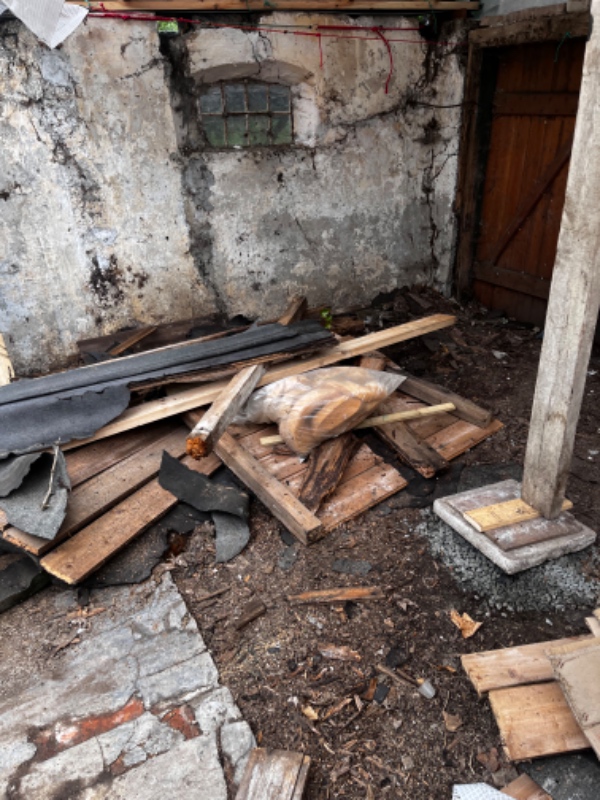 Bortskaffelse af haveaffald og byggeaffald