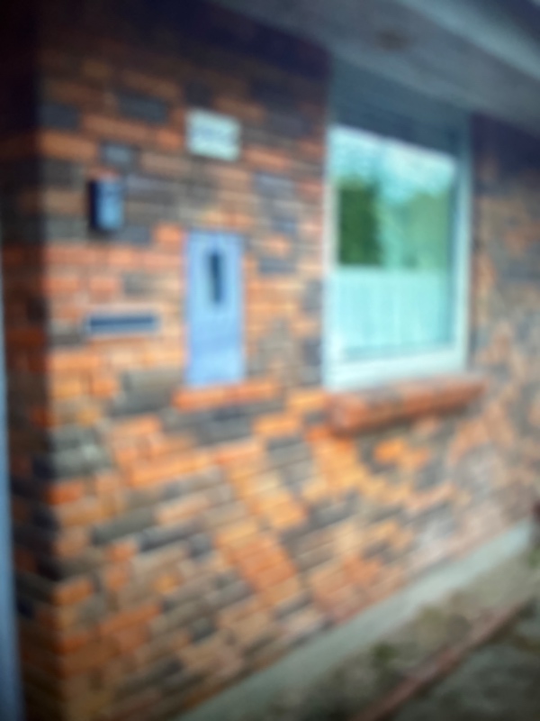 Fugning af mur på et Rækkehus ca.25 kvm, og 10 kvm.  Tilse og vurdering af opgave. 