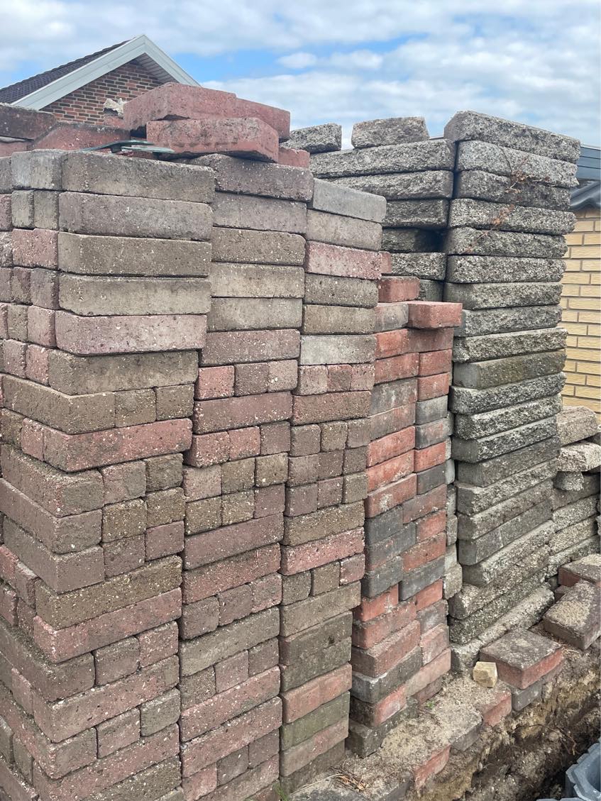 Oprydning af have fliser 