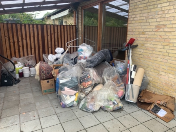 Haster: kørt sorteret sække skrald på lossepladsen