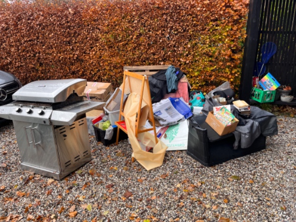 Køre på genbrugspladsen