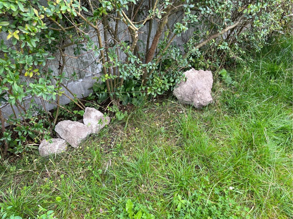 Kørsel til Genbrugstationen + nedtagning af have trampolin