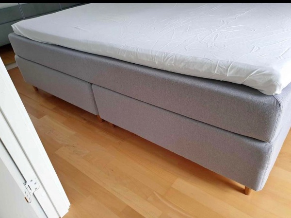 Moving of incl. helping to bring it to 1.st floor and disposal of old bed