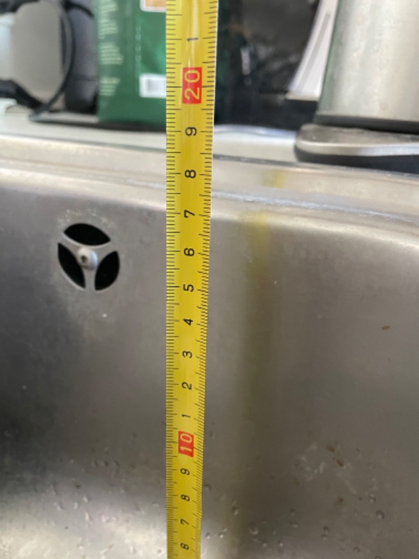 Skiftning/montering af køkkenvaske og armatur