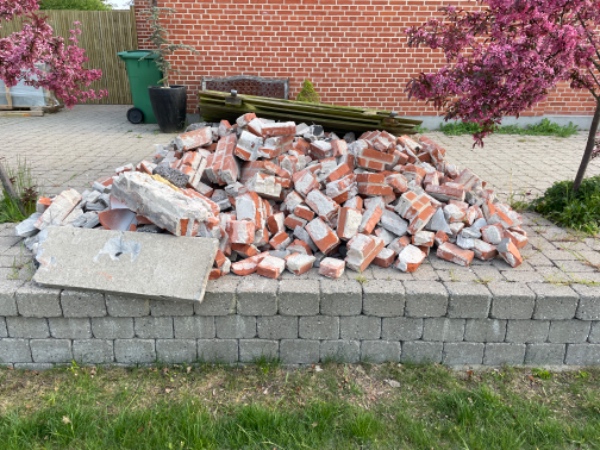 Fjernet en bunke murbrokker