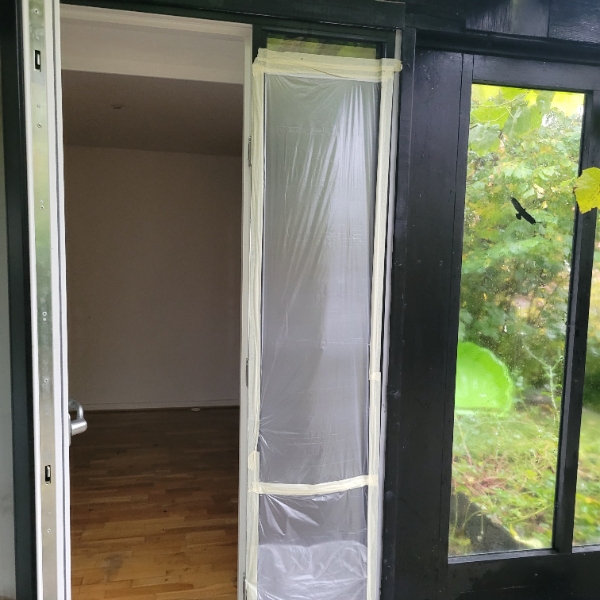 Skiftet termorude i dørparti