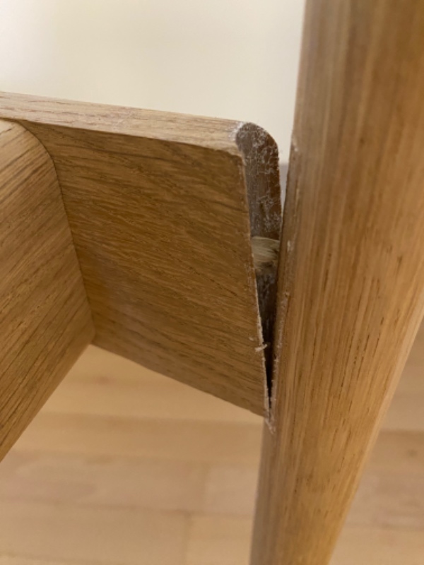 Reparation af spisebordsstole