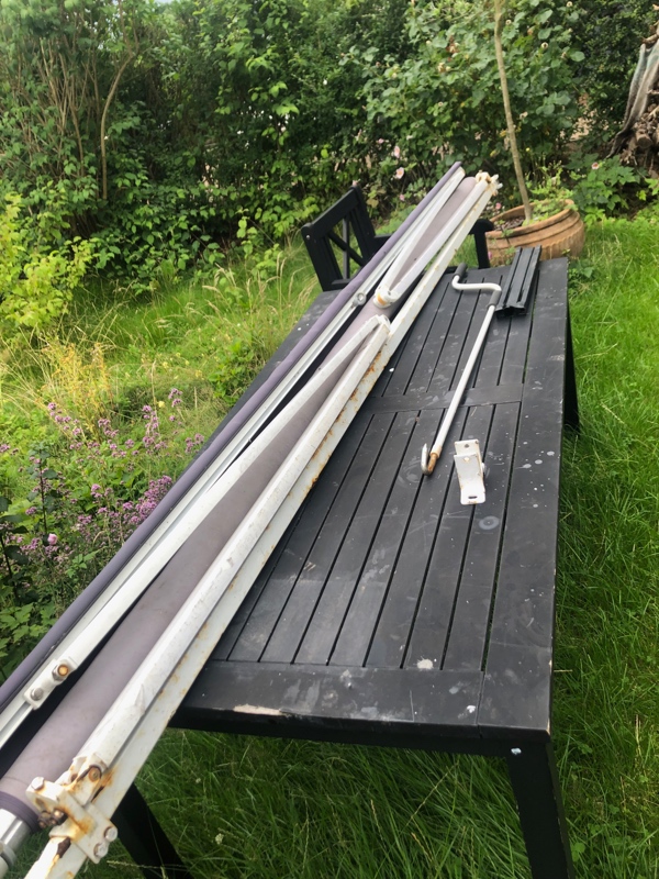 Ophængning af markise i kolonihave