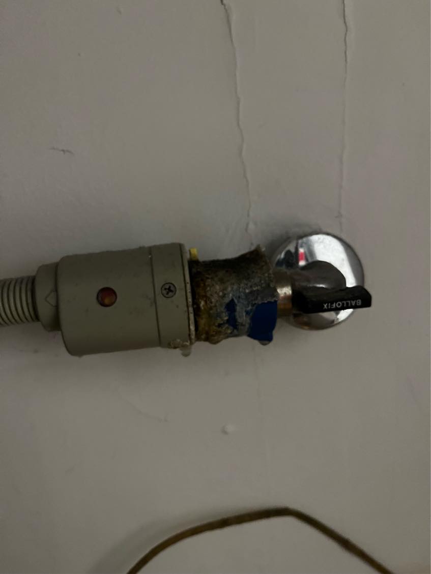 Afløbslange med aquastop- drypper ved ballofix