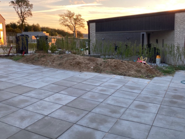 Bortkørsel af jord/sand (ca. 2-3m3)