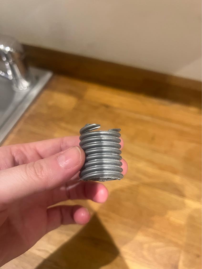 VVS. Hjælp til udskiftning af rør under køkkenvask