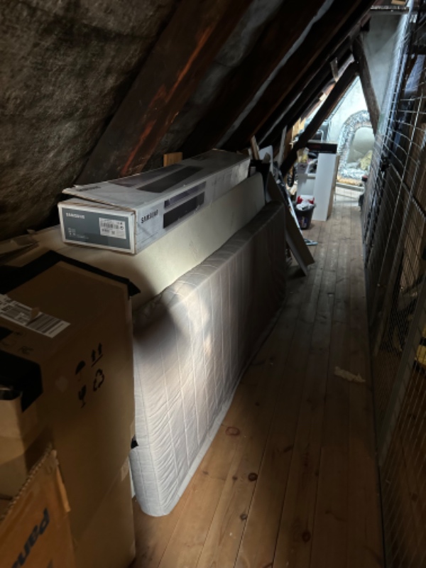 Tømning/bortskaffelse af loftsrum og kælder