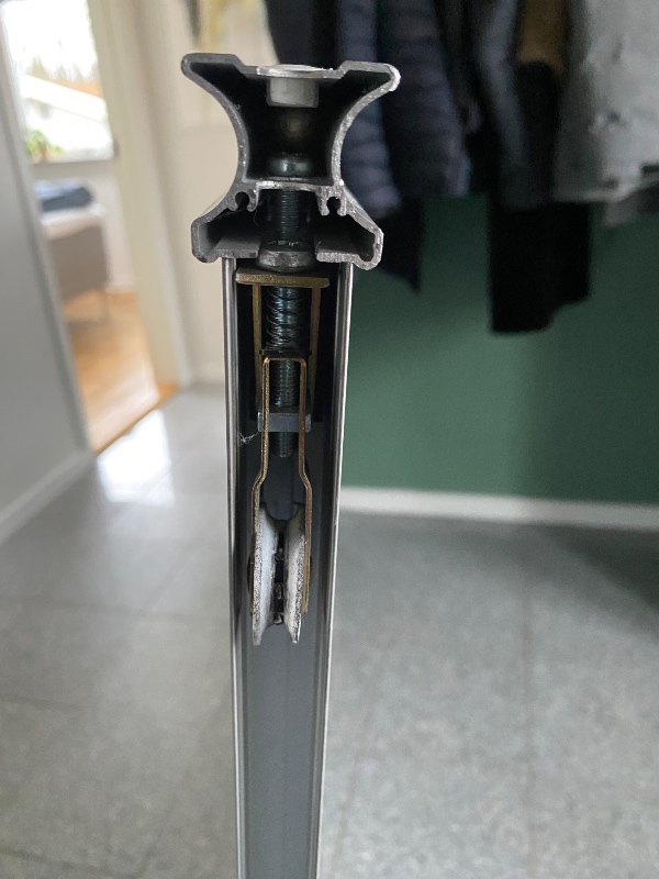 Reparation af skydedøre