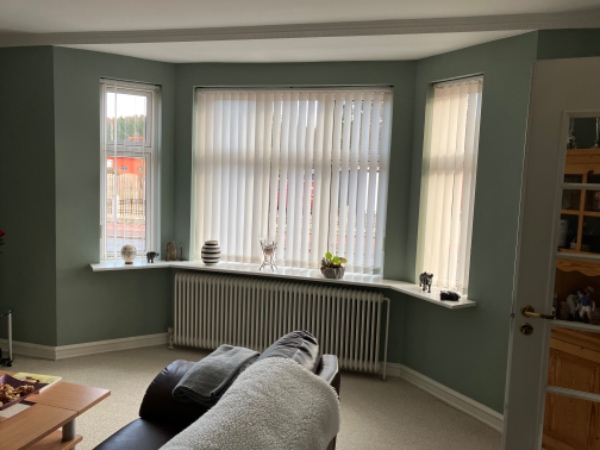 Fjerne og bortskaffe gulvbelægning