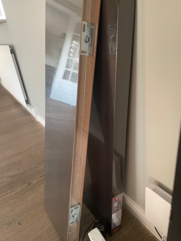 Opsætning af diverse hylder, biopejs, akustikpaneler, udendørs lamper