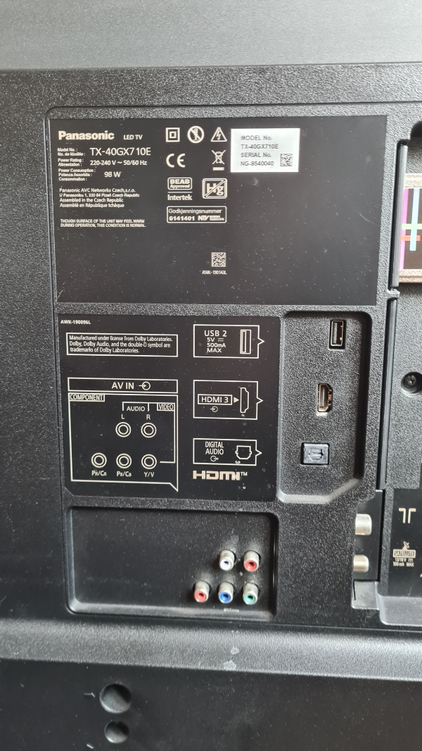 Installation og kanalsøgning af Panasonic tv samt montering af ny fod.