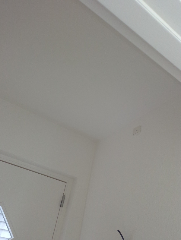 Montering af lampe i loft