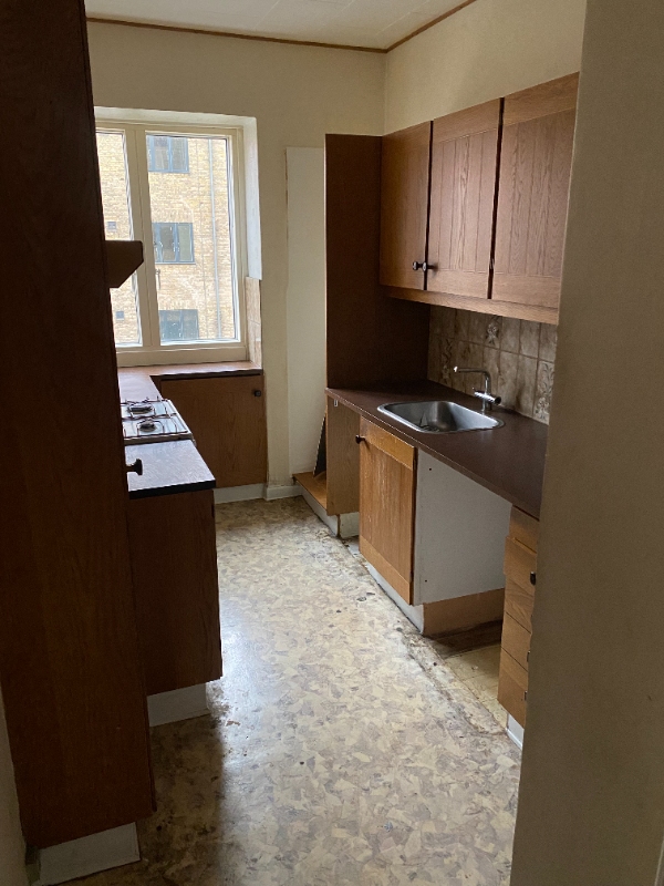 Spartel af vægge i 3 rum + loft i 1 rum