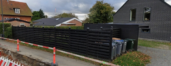 Opsætning af trykimprægneret hegn