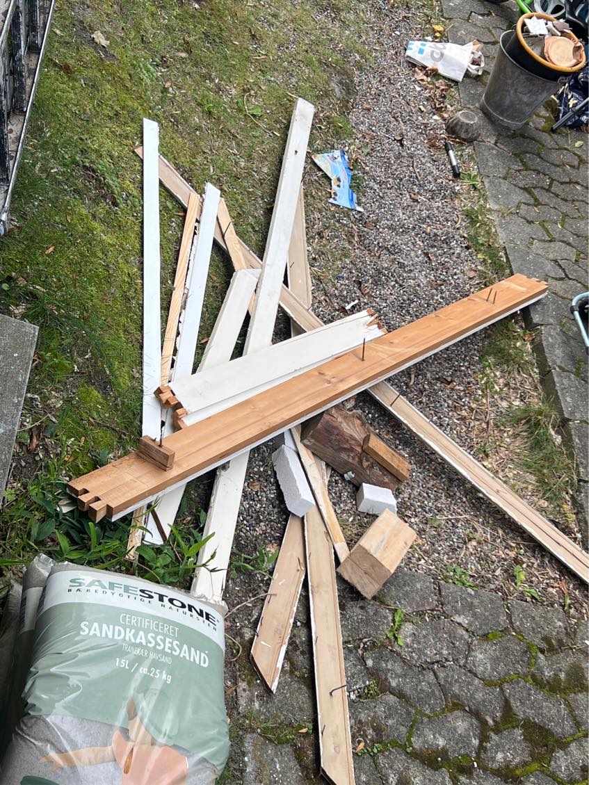 Køre på lossepladsen 2-3 gange