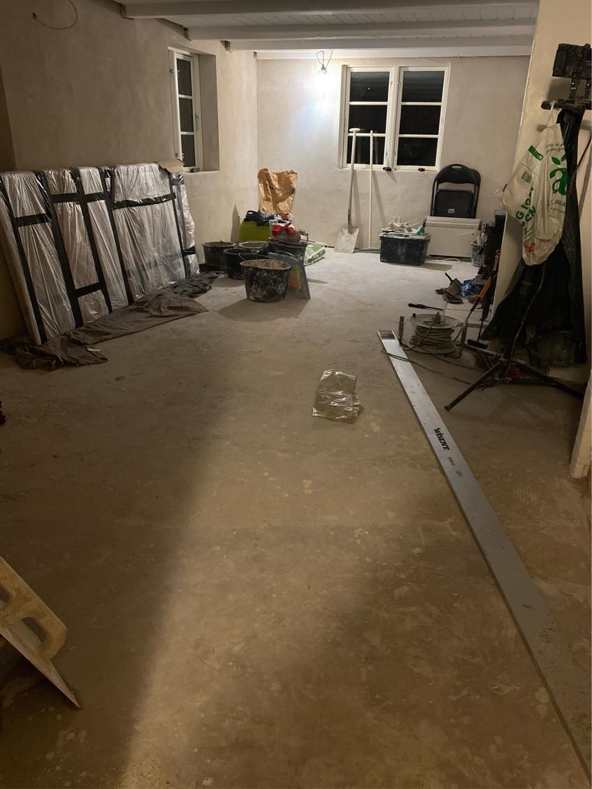 Afretning af betongulv