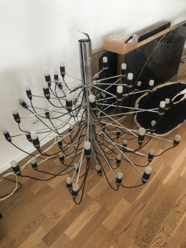 Ophæng af loftslampe