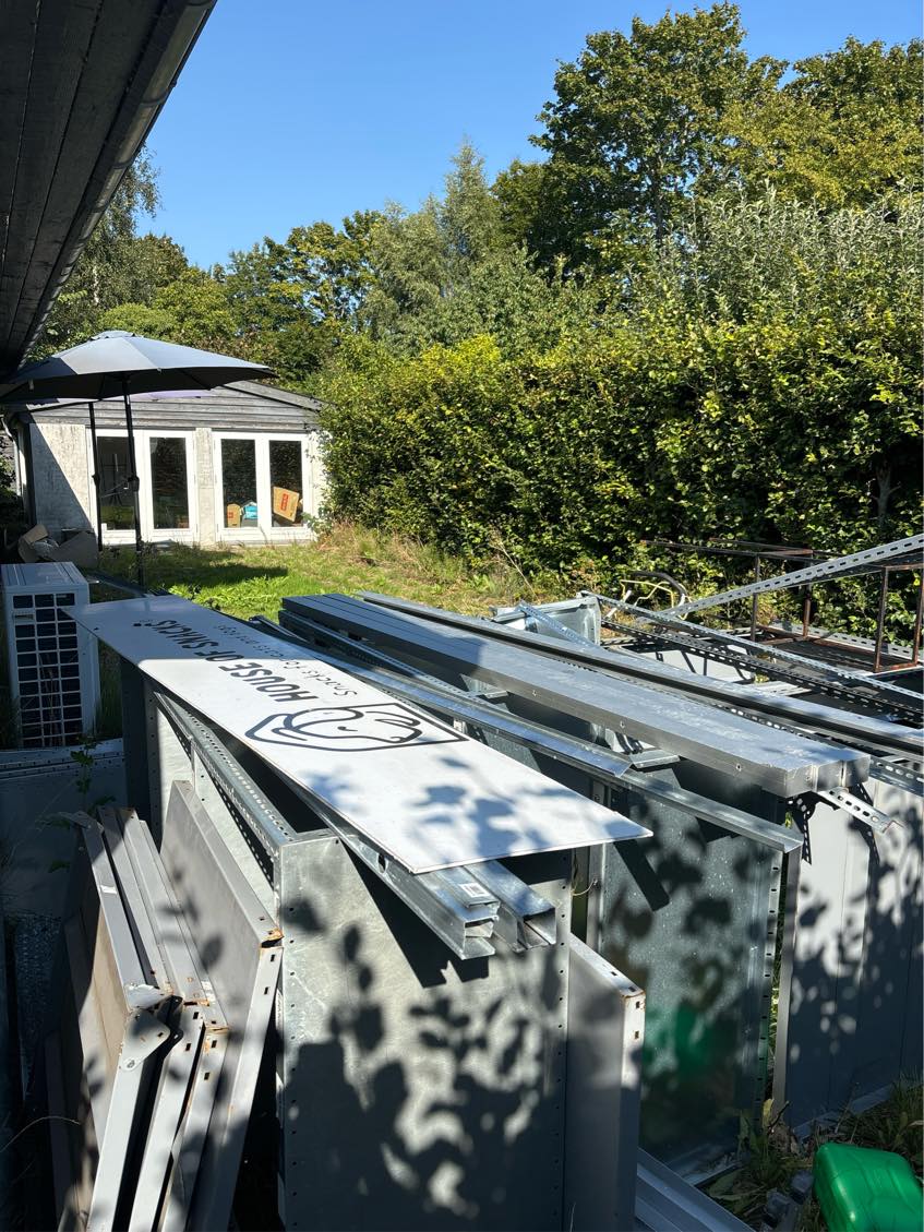 Div havearbejde og ting til Losseplads