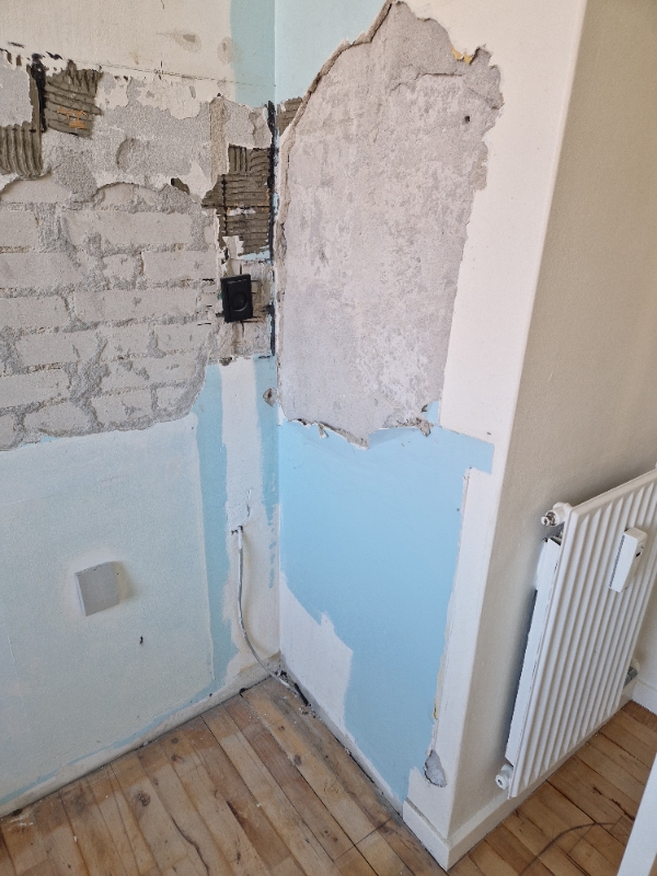 Nogen som kan oprette en væg og huller?