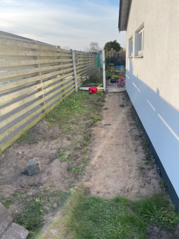 Fjernet jord og kørt væk og have fjernet en god