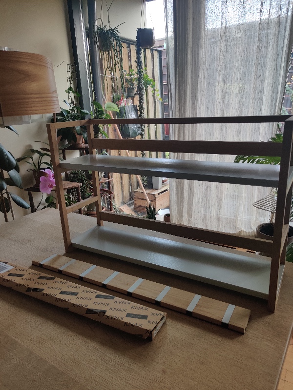 Ophængning af knagerække og hylde