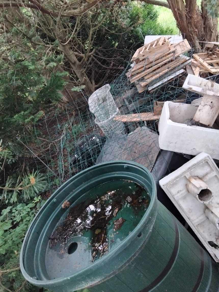 Opgaven er pt i bero. Skrald til genbrugsstation