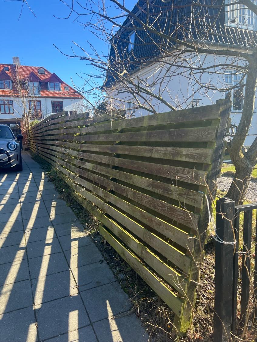 Tilbud på nedtagning og opsætning af nyt hegn