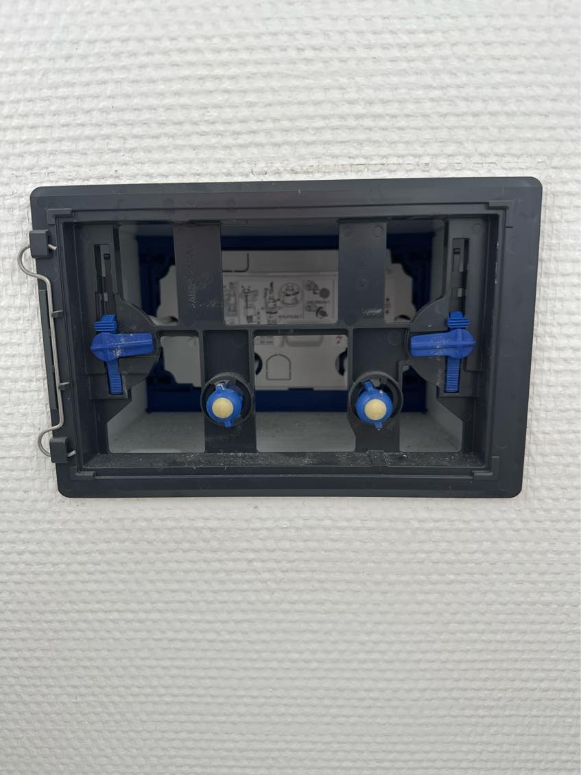 Væghængt toilet løber