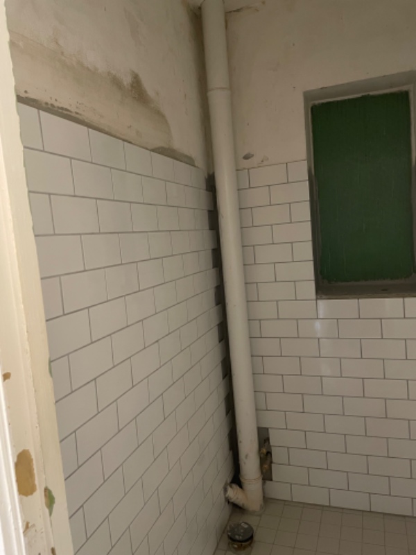 Bygge rørkasse på badeværelse