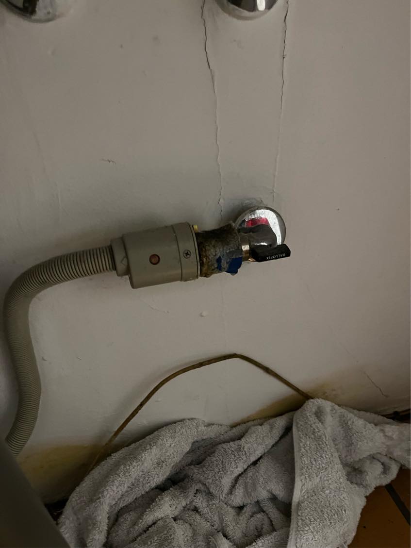 Afløbslange med aquastop- drypper ved ballofix