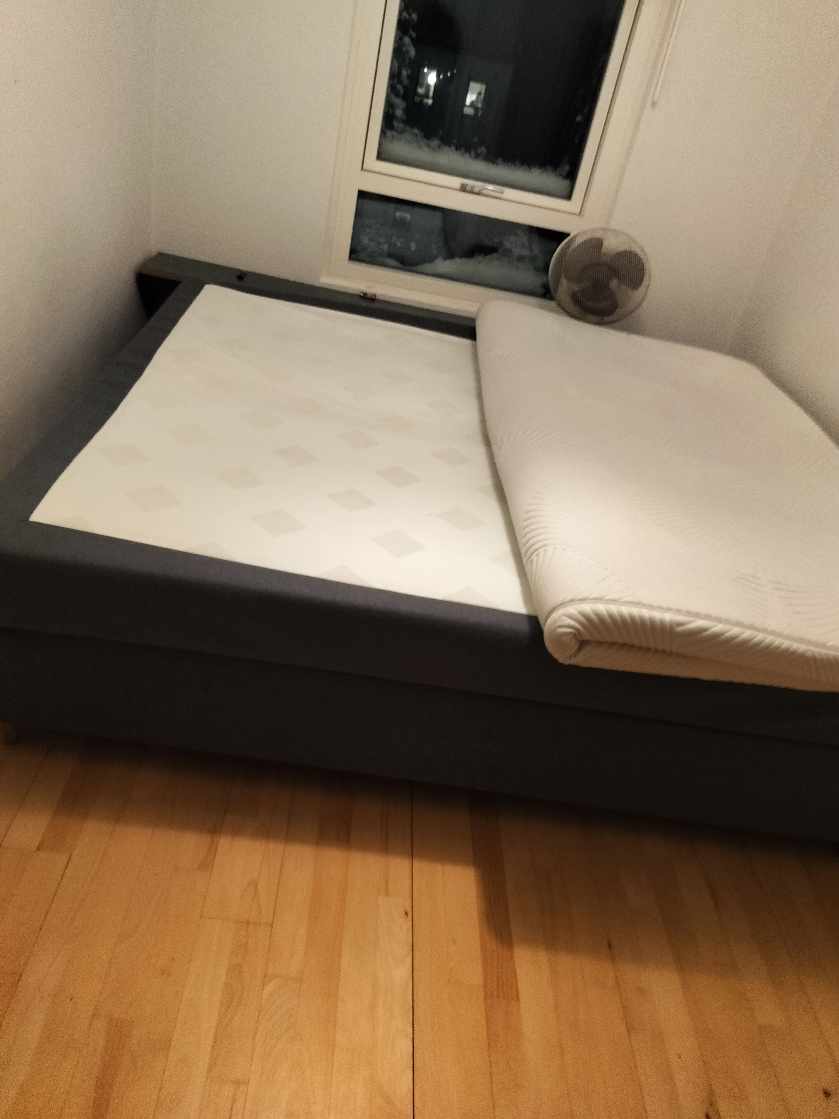 Flytning af seng og kasser fra Århus til Valby