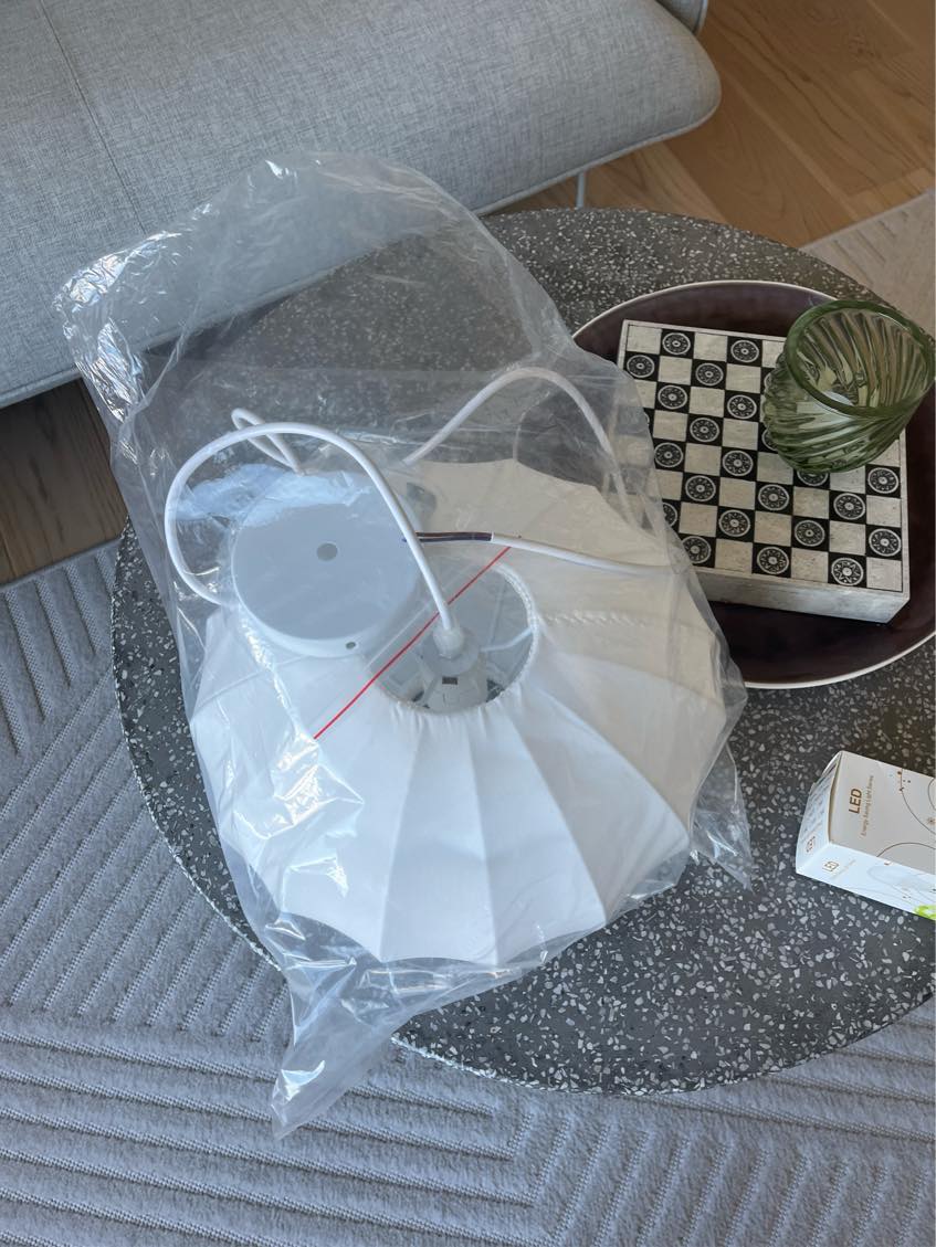 Samle reol, hænge lampe op, hænge hylde op