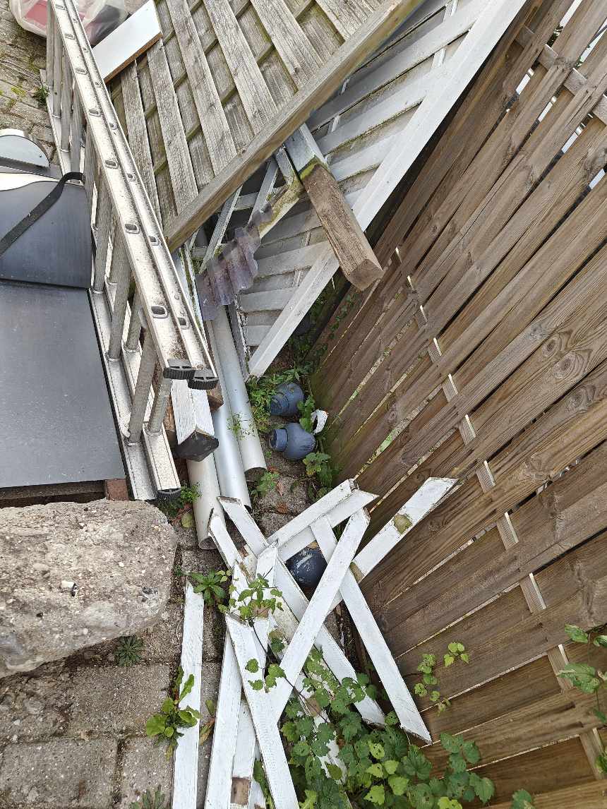 Bortkørsel af diverse skrald, byggematerialer og storskrald