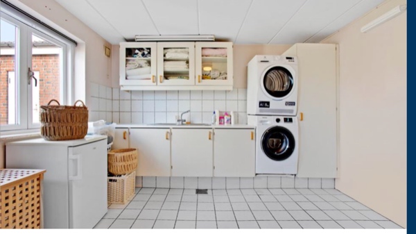 Udskiftning / Opsætning af overskabe i bryggers