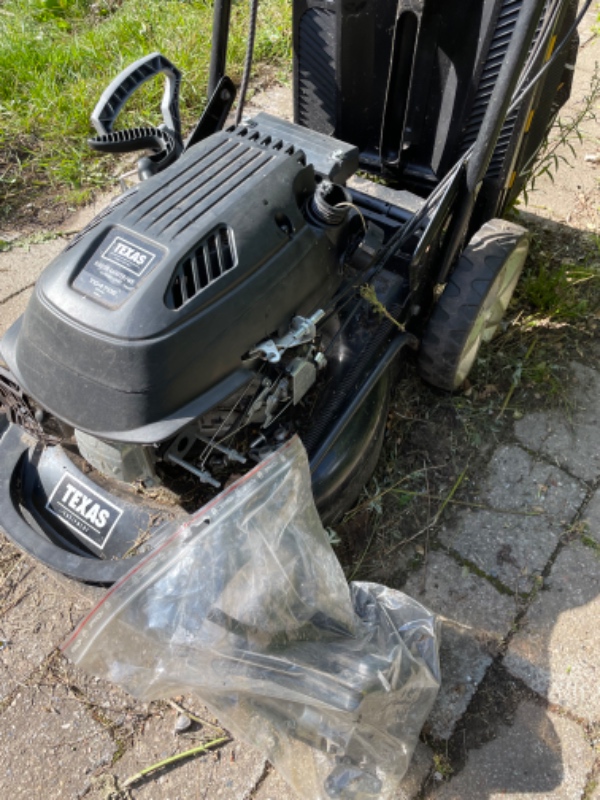 Reparation af plæneklipper