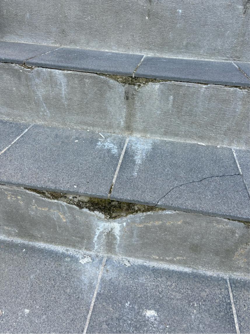 Reparation af muret trappe til hus