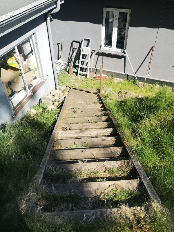 Istandsættelse af havetrappe + gelænder