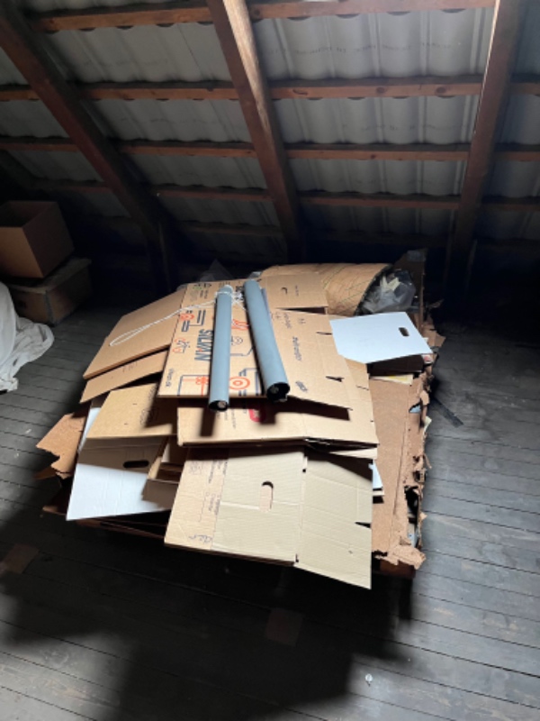 Fjernelse af loftsjunk