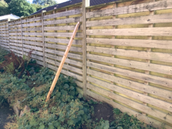 Skift af stolpe i rækværk.