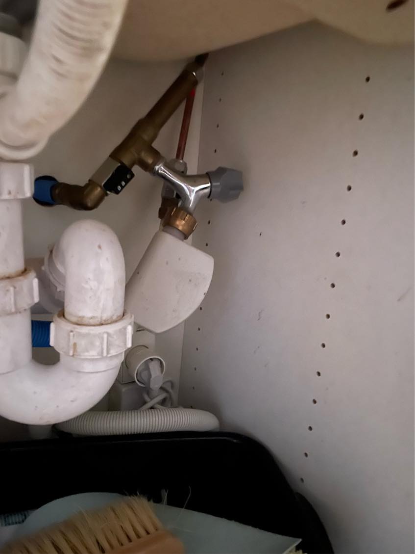 Nyt Blandingsbatteri bag integreret opvaskemaskine