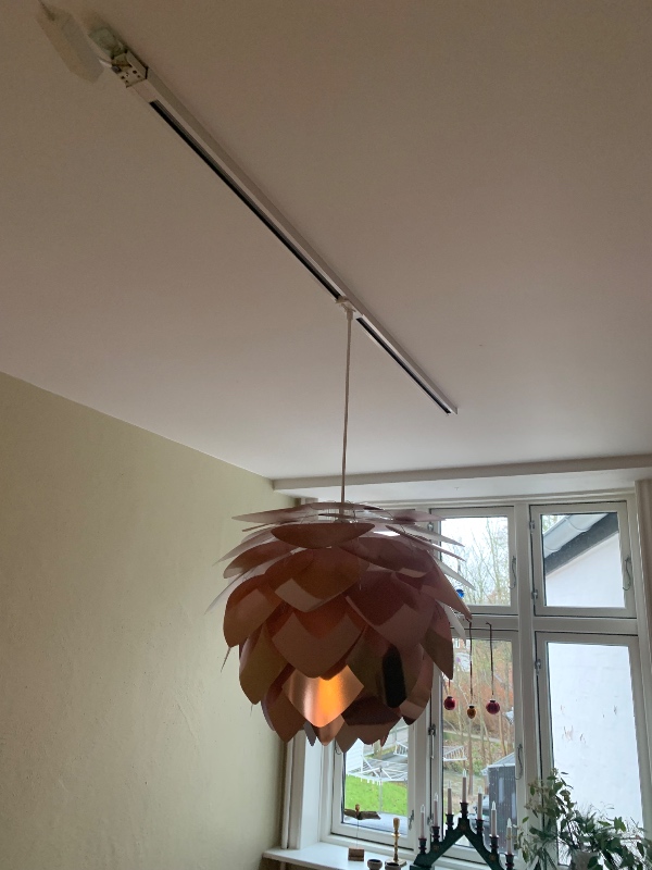 Reinstallering af lampe på skinne