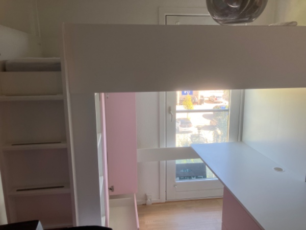 Afmontere af IKEA småstad højseng