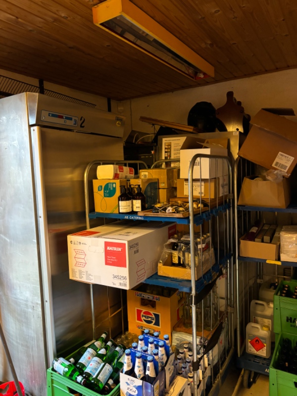 Afhentning af industri køleskab, opvaskemaskine, friture, ovn, kummefryser